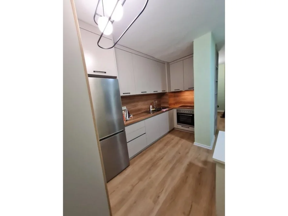 Tirane, shitet apartament 2+1 Kati 5, 94 m² 210.000 € (RRUGA E KAVAJES)