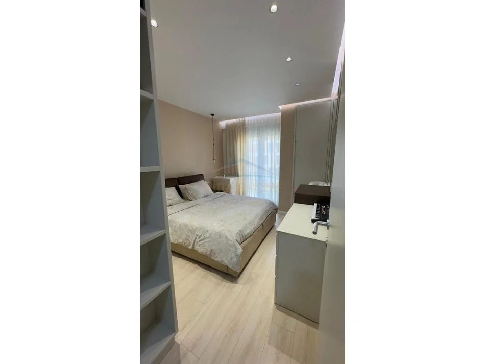 Tirane, shitet apartament 1+1 Kati 3, 65 m² 170.000 € (Fiori Di Bosco)