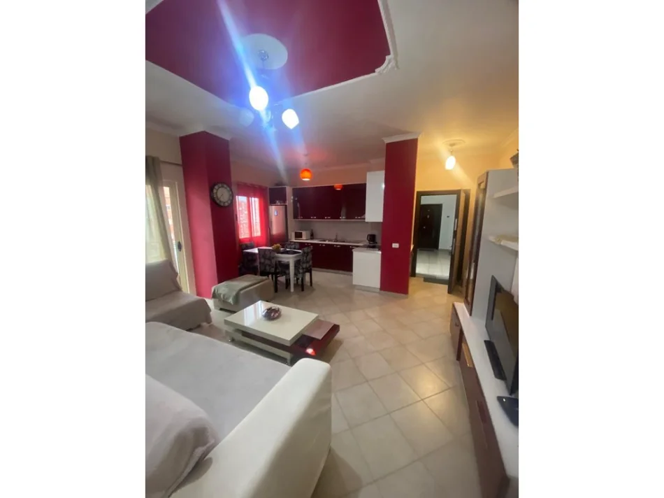Tirane, jepet me qera apartament 2+1 Kati 5, 470 m² 470 € (misto mame)