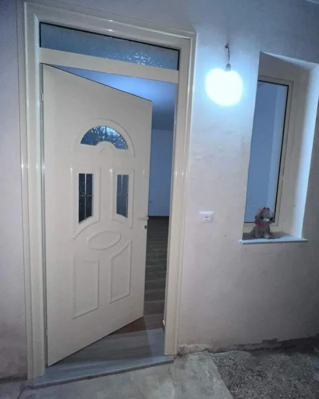 Tirane, jepet me qera Vile Kati 1, 30.000 Leke