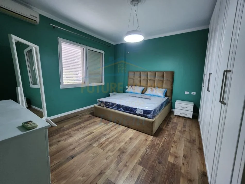 Tirane, jepet me qera apartament 2+1 Kati 3, 105 m² 850 € (Kopshti Zoologjik)