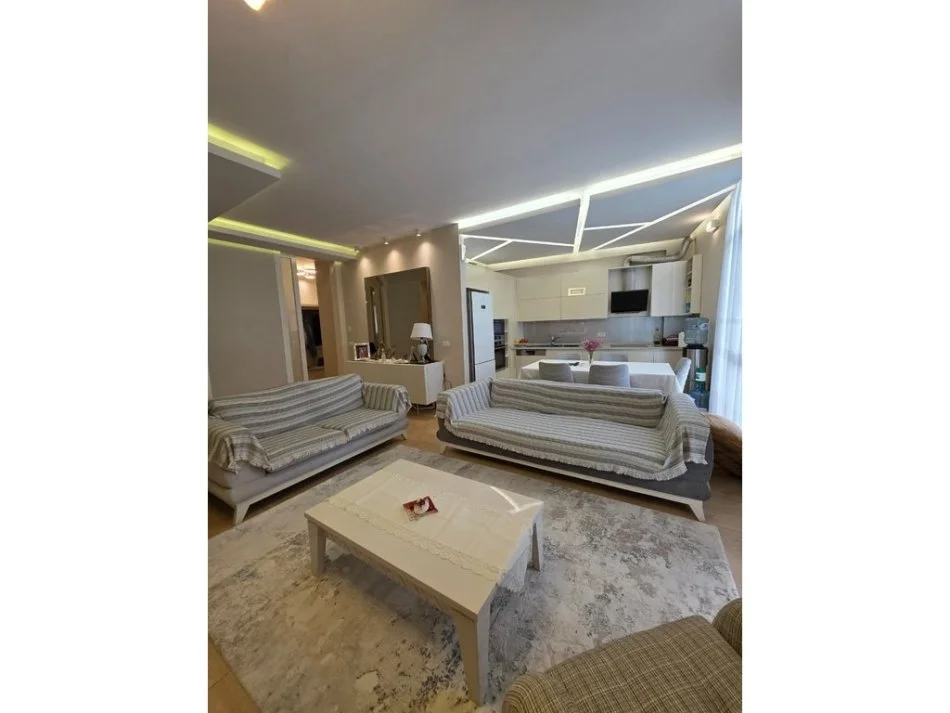 Tirane, shitet apartament 2+1 Kati 3, 111 m² (Kompleksi "Kika 2", Komuna Parisit)