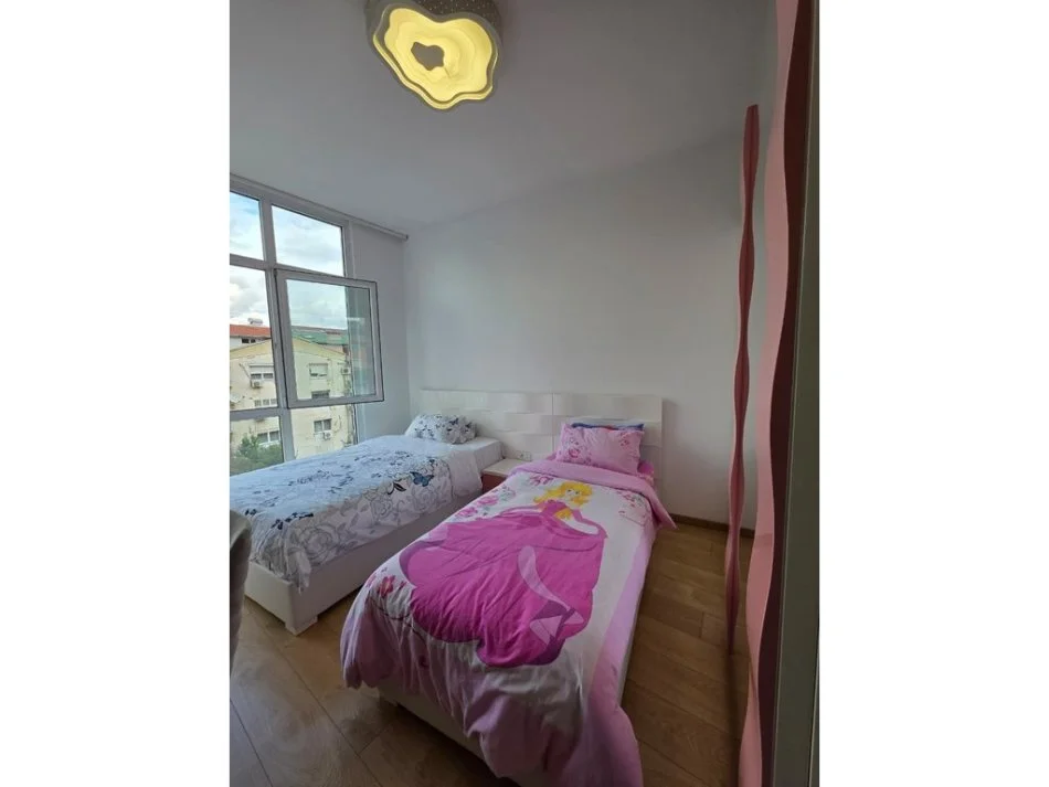 Tirane, shitet apartament 2+1 Kati 3, 111 m² (Kompleksi "Kika 2", Komuna Parisit)