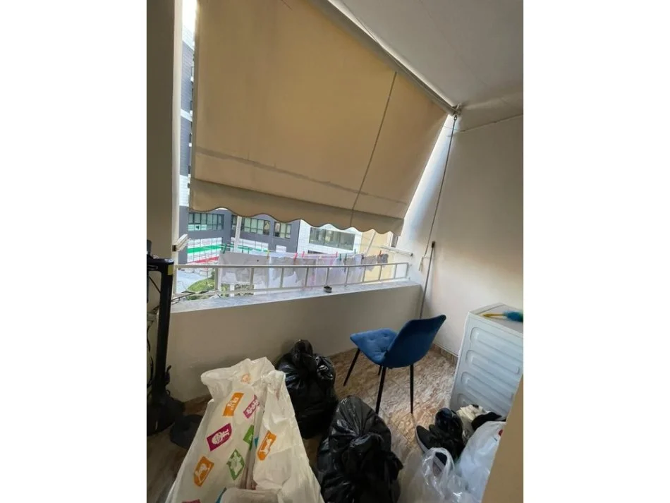 Tirane, jap me qera apartament 1+1+Ballkon Kati 4, 75 m² 900 € (RRUGA E KOSOVAREVE)