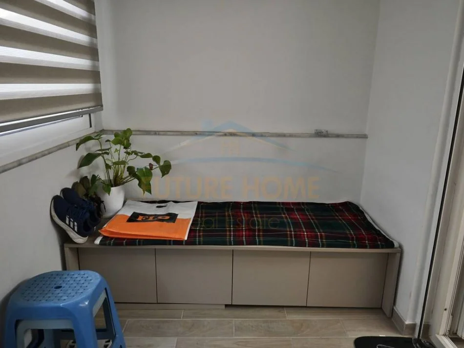 Tirane, shitet apartament 2+1+Ballkon , 105 m² 215.000 € (ALIDEM)