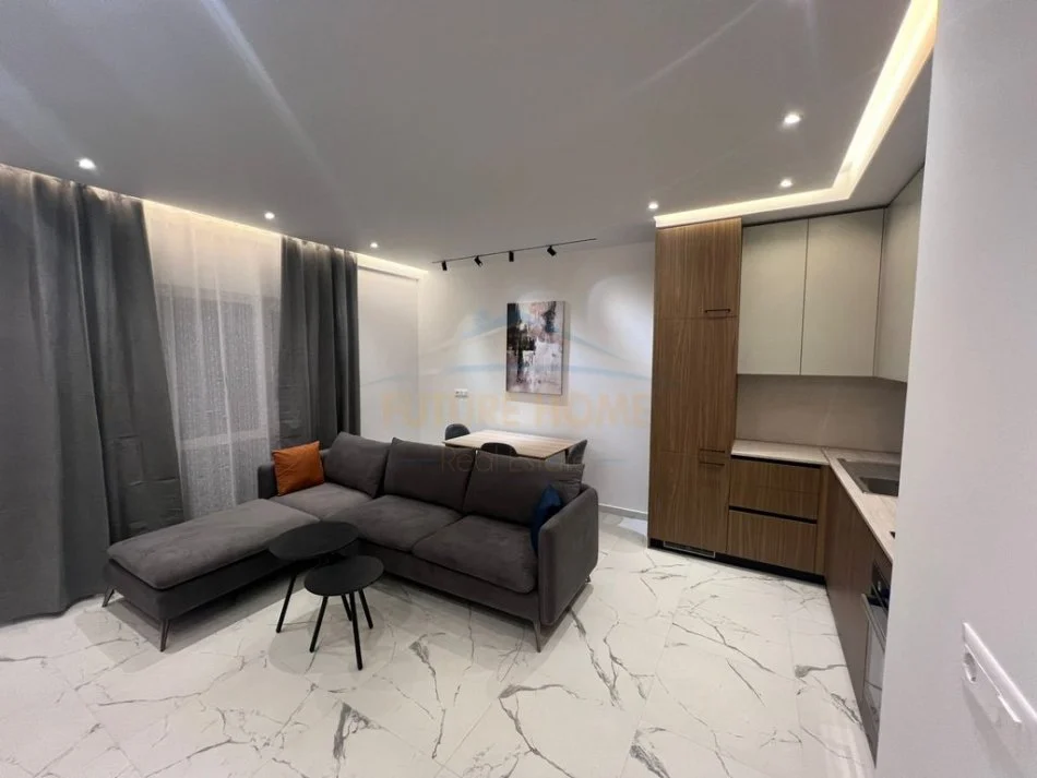 Tirane, jepet me qera apartament 1+1 Kati 6, 66 m² 800 € (Zogu i Zi)