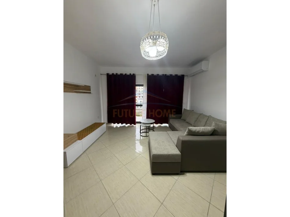 Shqiperi, jepet me qera apartament 2+1 Kati 4, 90 m² 600 € (Qera, Apartament 2+1 , Don Bosko , Tirane.)