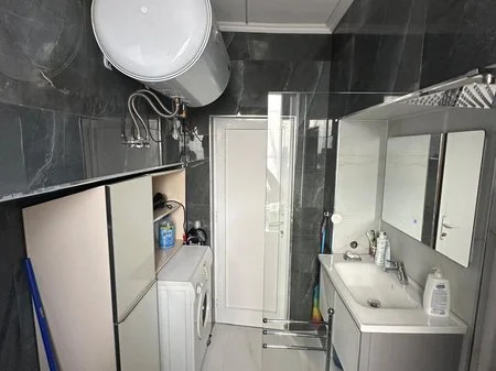 Tirane, jepet me qera apartament 1+1 Kati 1, 58 m² 550 € 