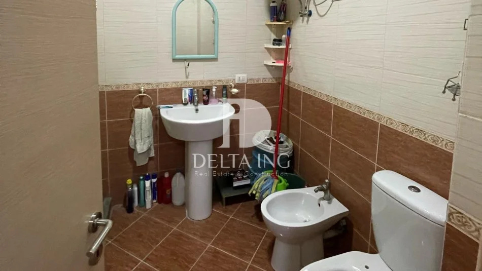 Tirane, shitet apartament 2+1 Kati 4, 115 m² 130.000 € (Yzberisht)