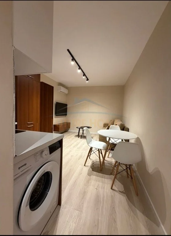 Tirane, jepet me qera apartament 2+1 Kati 1, 55 m² 550 € (Oxhaku)
