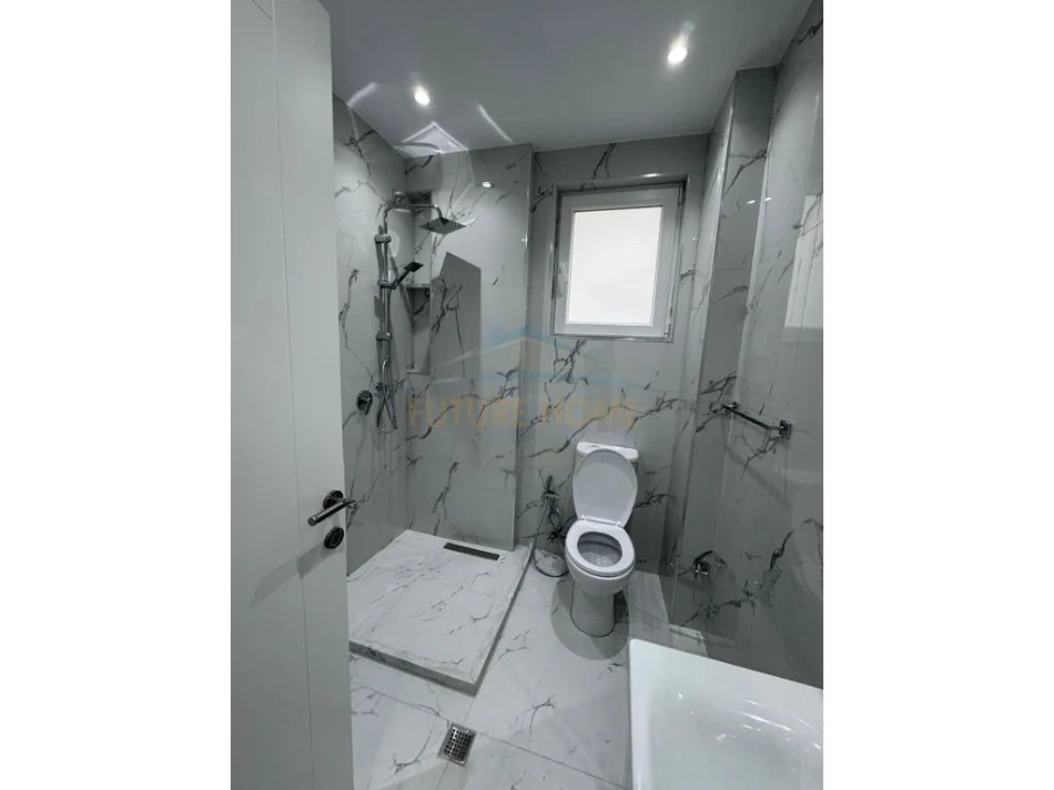 Tirane, jepet me qera apartament 2+1 Kati 3, 90 m² 500 € (Kodra e Priftit, Tirane)