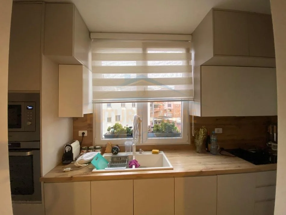 Tirane, Shiten 2 Apartamenet 1+1+ Ballkon Kati 4, 100 m² 235.000 € (Vasil Shanto)