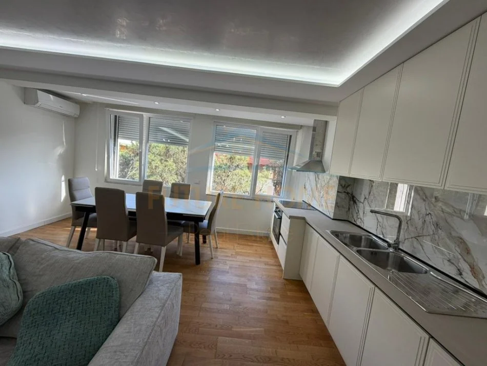 Durres, shitet apartament 2+1 Kati 4, 110 m² 198.000 € 