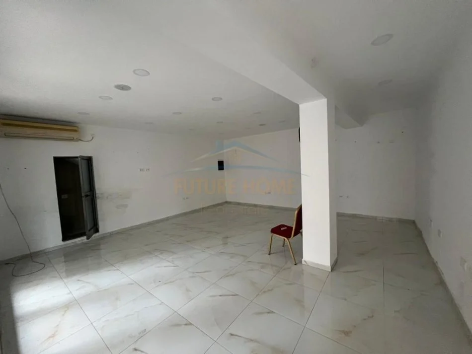 Tirane, shitet Kati 0, 48 m² 160.000 € (Vasil Shanto)