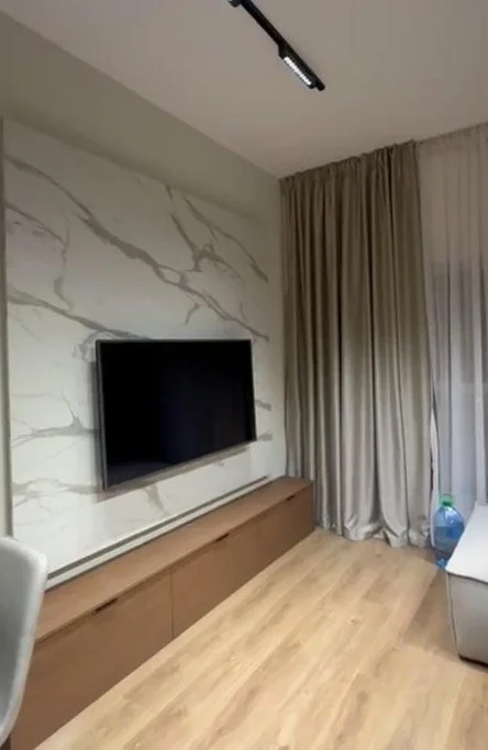 Shitet, Apartament 1+1, Ali Dem