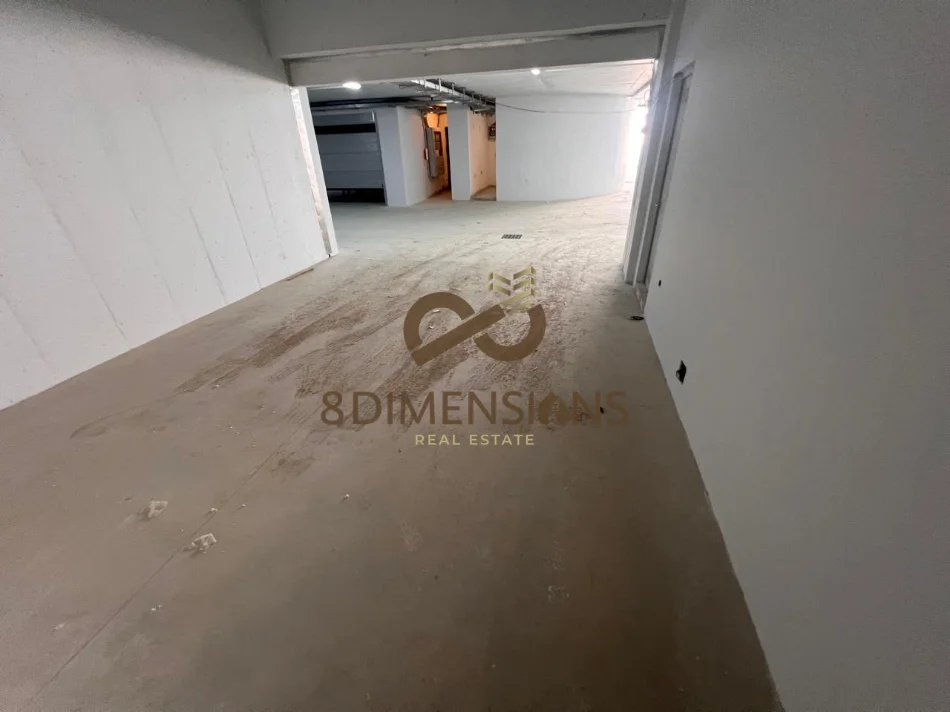 Tirane, shitet Vile 4+1 Kati 0, 334 m² 734.800 € (teg)