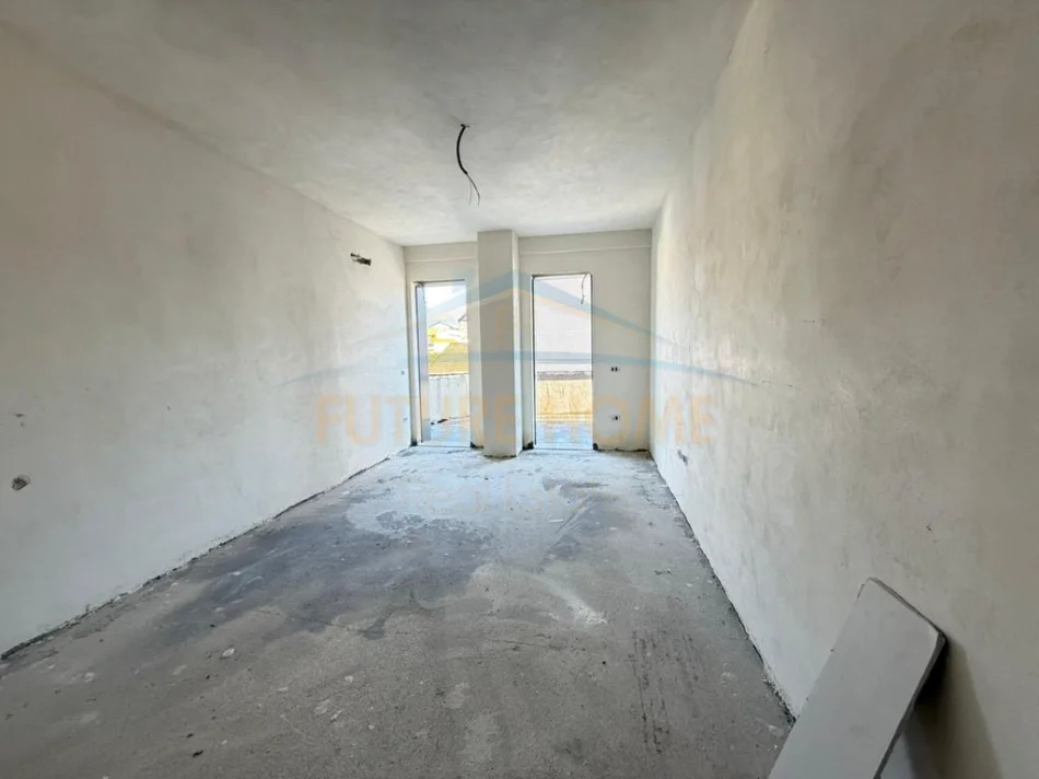 Tirane, shitet apartament 1+1+Ballkon Kati 2, 65 m² 128.400 € 