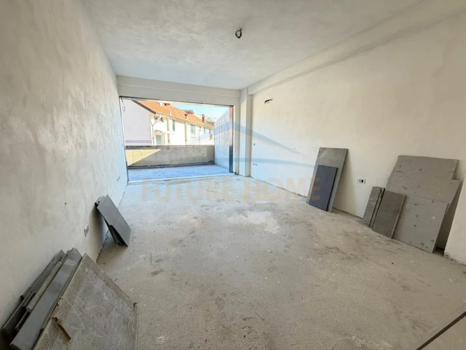 Tirane, shitet apartament 1+1 Kati 2, 64 m² 128.400 € (Kompleksi Grand)