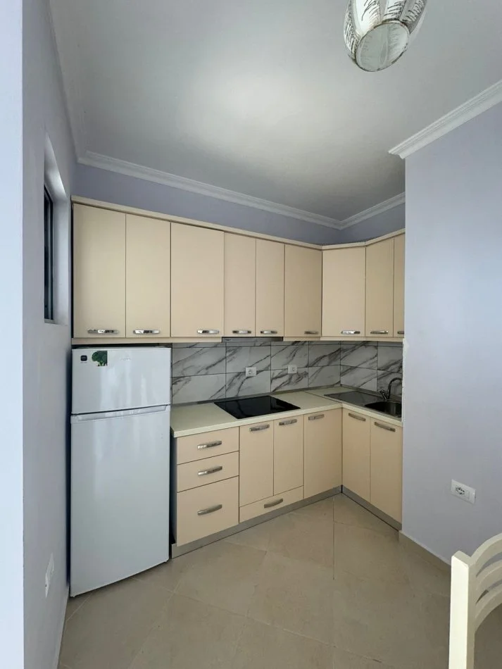 Radhime - Orikum, shitet apartament 1+1+Ballkon Kati 4, 69 m² 141.000 € (Radhim)