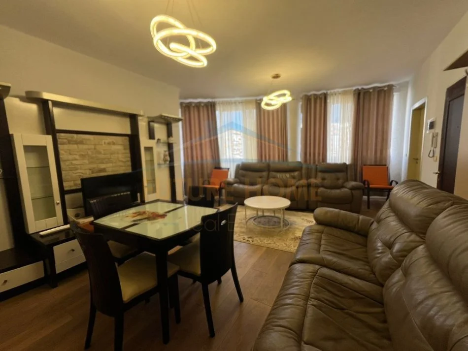 Tirane, shitet apartament 1+1+Ballkon Kati 2, 65 m² 95.000 € 