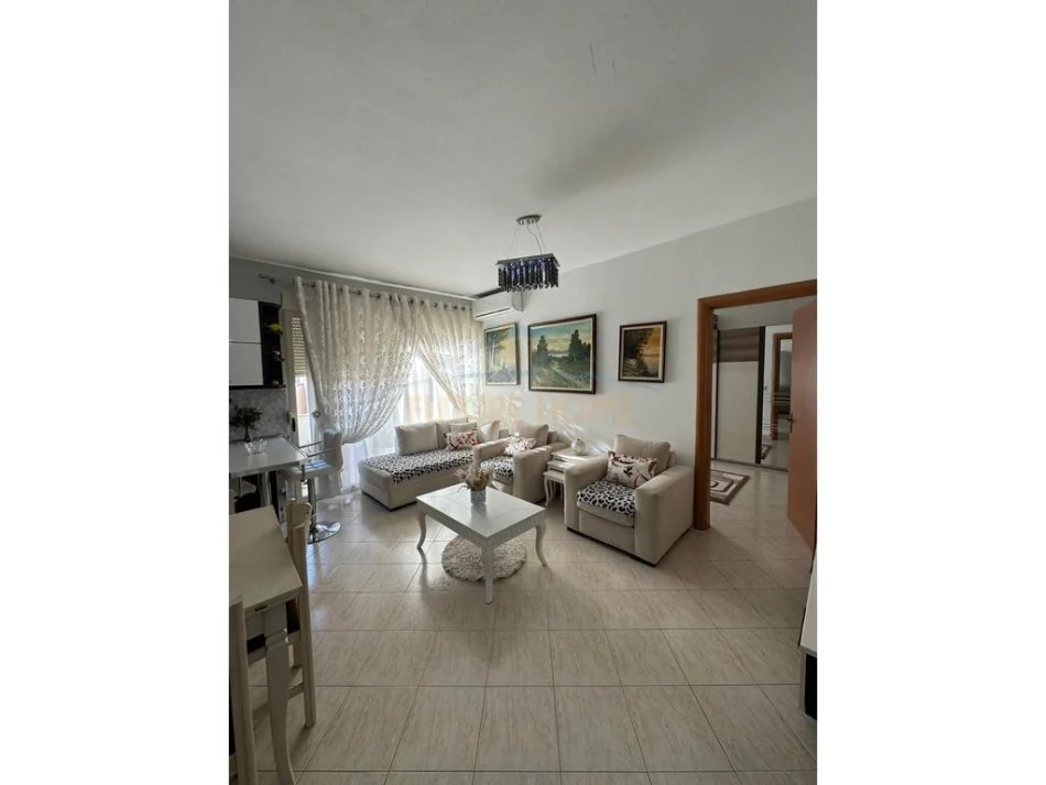 Tirane, shitet apartament 1+1+Ballkon Kati 3, 72 m² 94.000 € (Fresk Rruga Muhamed Deliu)