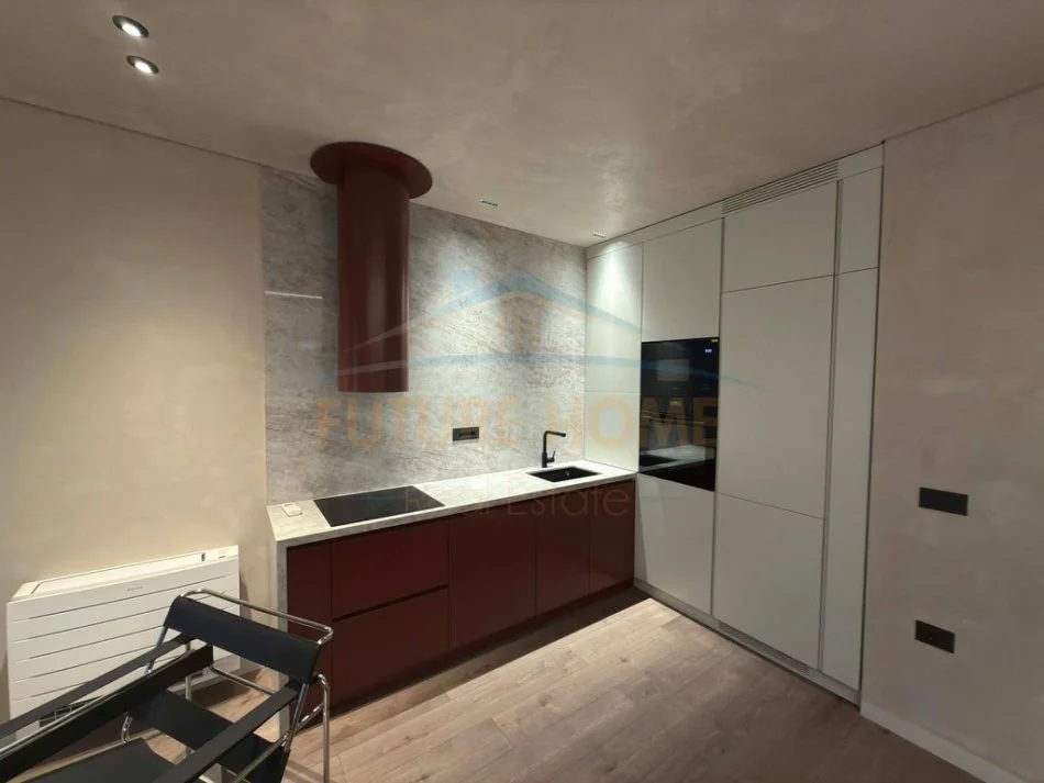 Tirane, jepet me qera apartament 1+1 Kati 6, 125 m² 2.000 € (Lion Park 1)