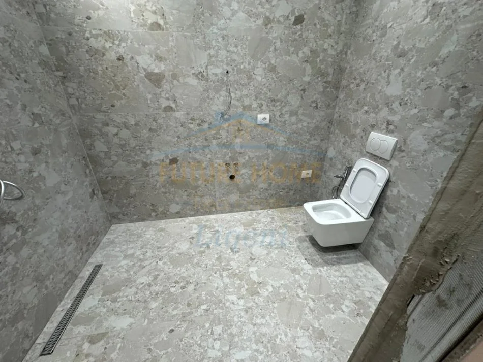 Tirane, shitet apartament 2+1+Ballkon Kati 0, 94 m² 208.000 € (Eduard Mano)