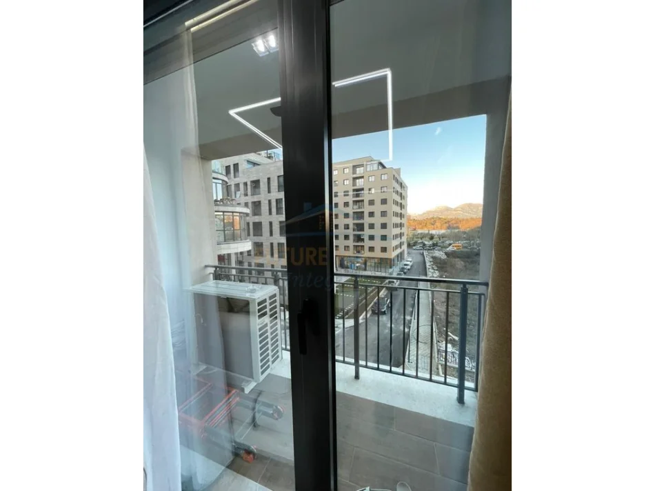 Qera, Apartament 2+1+2+2 Poste parkimi, Liqeni i Thatë, Tiranë.