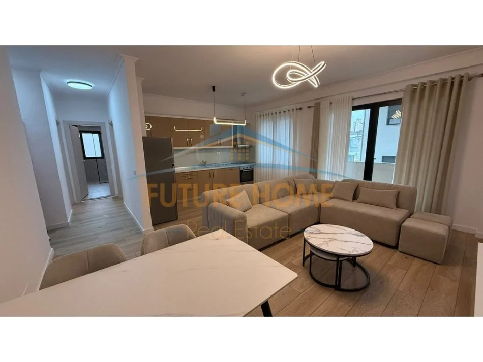 Tirane, jap me qera apartament 2+1+Ballkon Kati 3, 87 m² 800 € 