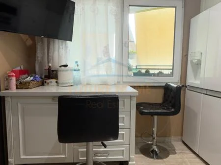 Tirane, shitet apartament 2+1 Kati 8, 147 m² 460.000 € (Ish Ekspozita)