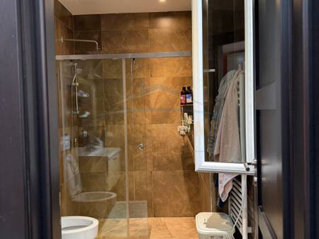 Tirane, shitet apartament 2+1 Kati 8, 147 m² 460.000 € (Ish Ekspozita)