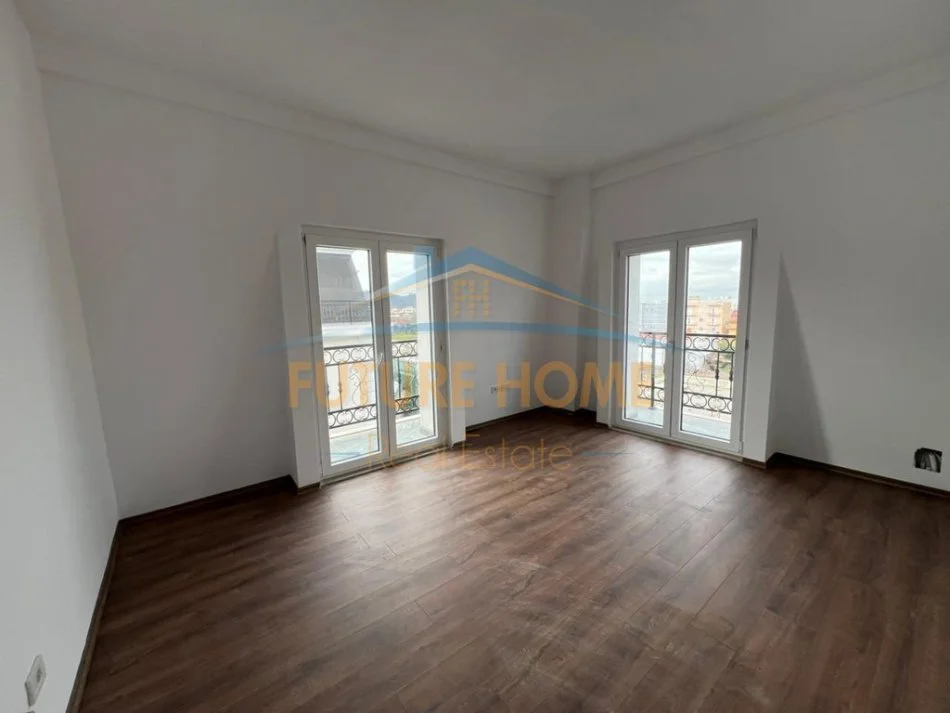 Tirane, shitet apartament 2+1+Ballkon Kati 4, 103 m² 159.000 € (TEG)