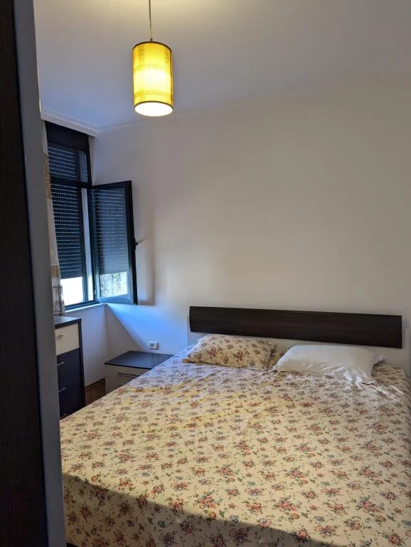 Tirane, jepet me qera apartament 2+1 Kati 2, 90 m² 720 € (Garda)