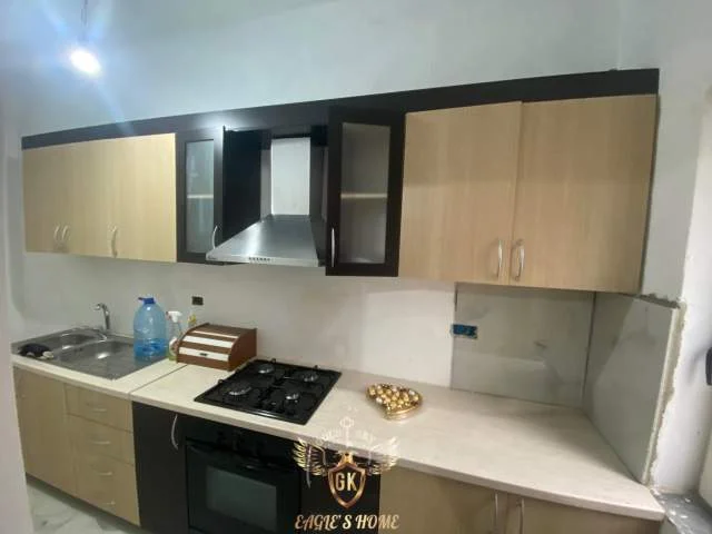 Durres, jepet me qera apartament 2+1+BLK Kati 1, 75 m² 300 Euro (Shkolla Qemal Mici)
