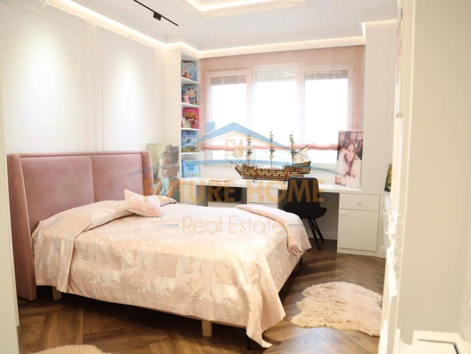 Tirane, shes apartament+verande | Penthouse 4+1+Aneks+Ballkon Kati 6, 257 m² 650.000 € (SELITE REZIDENCA EURO 3D)