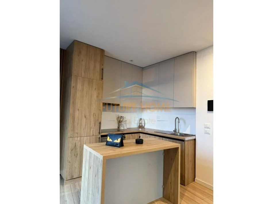 Tirane, shitet apartament 2+1 Kati 9, 124 m² 550.000 € (Lake View Residence)