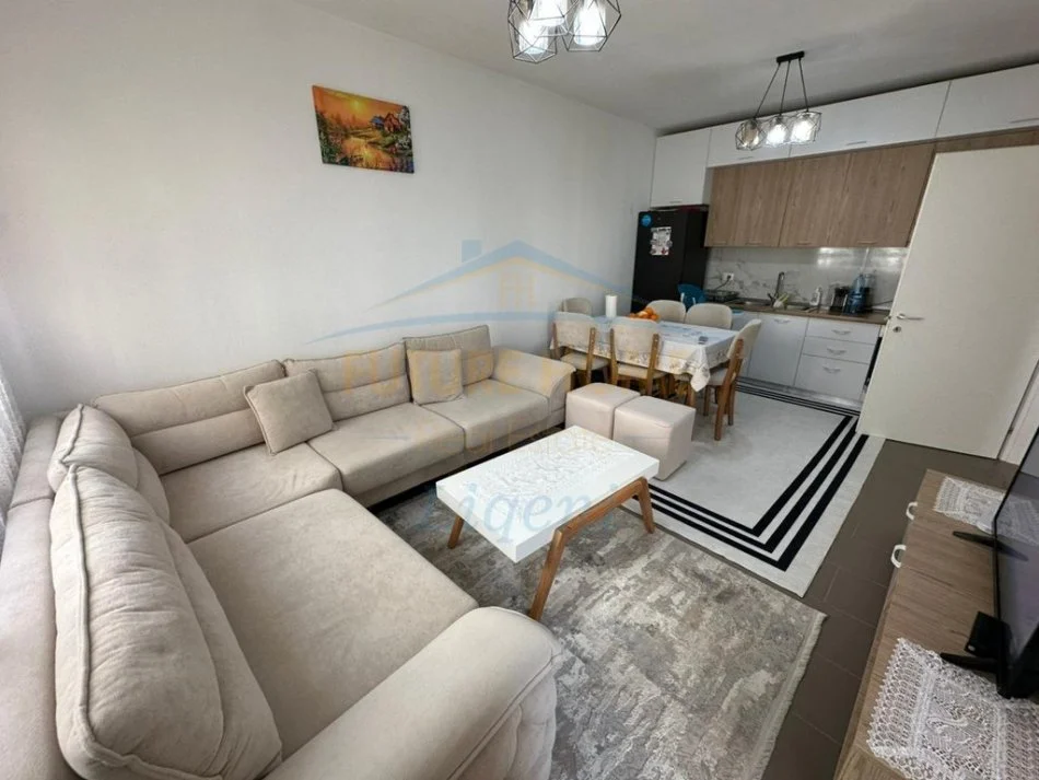 Tirane, shitet apartament 2+1 Kati 0, 92 m² 140.000 € 