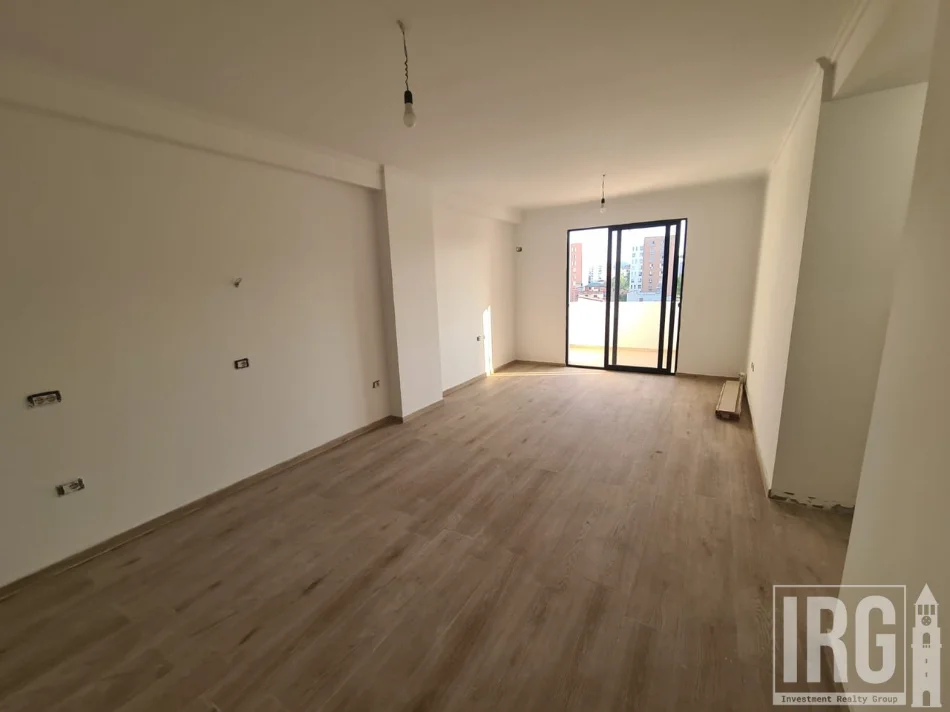 Tirane, shitet apartament 2+1+Aneks+Ballkon Kati 4, 106 m² 139.000 € (yzberisht)