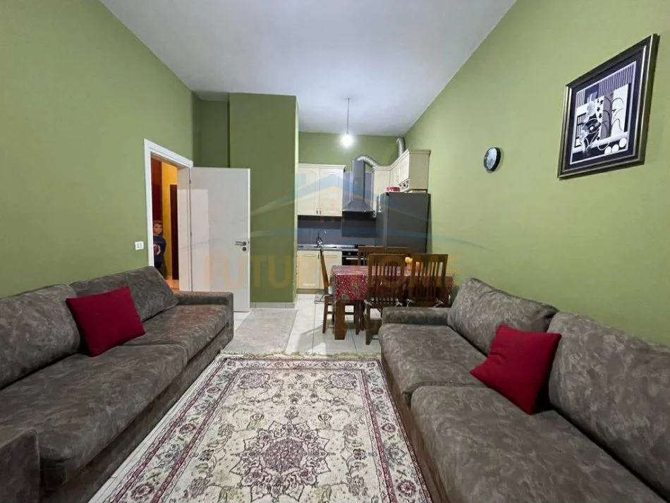 Tirane, shitet apartament 1+1 Kati 1, 72 m² 112.000 € (BAR SANTANA)   UNA62572