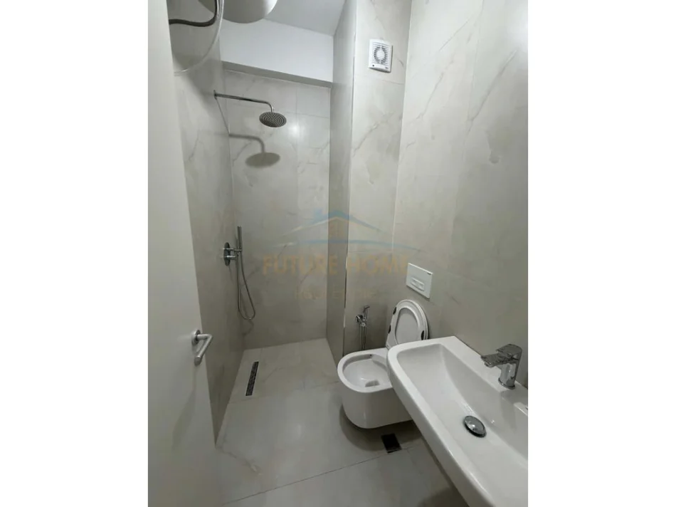 Tirane, shitet apartament 1+1 Kati 5, 95.000 € (Ali Dem)