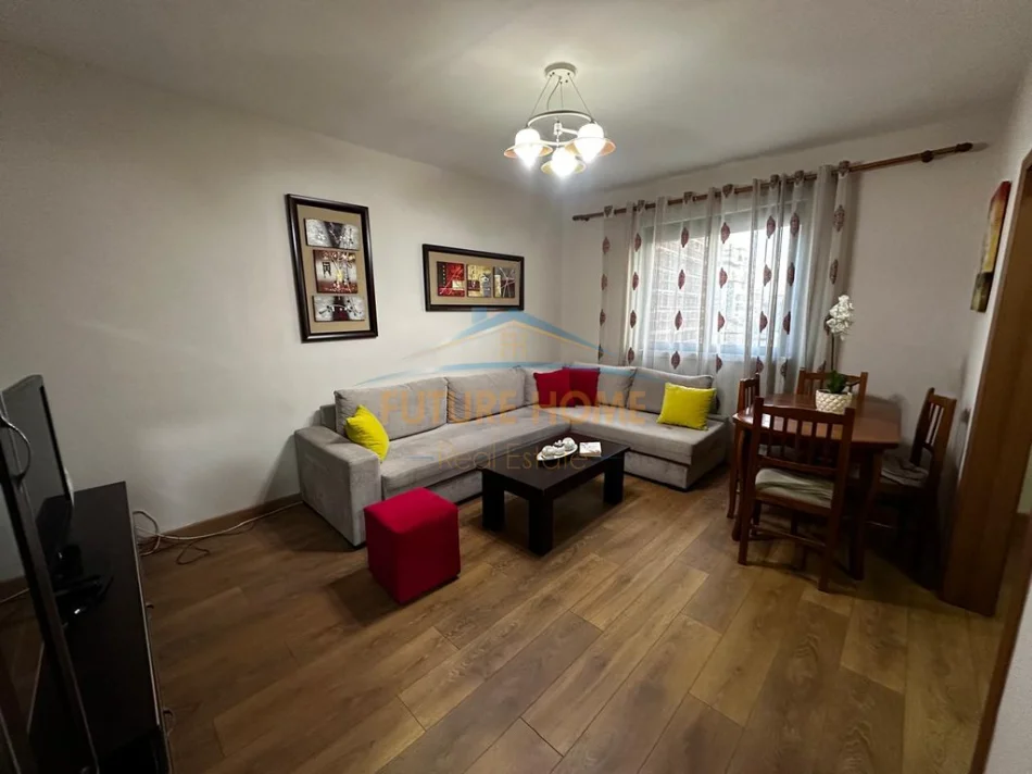 Tirane, shitet apartament 2+1 Kati 4, 72 m² 135.000 € (xhamllik)