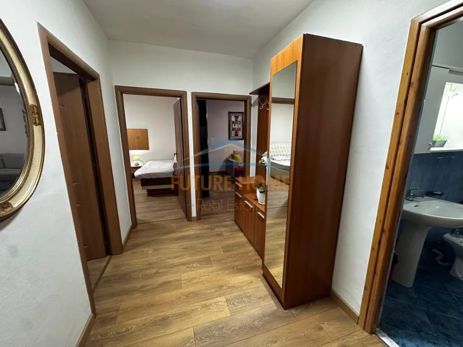 Tirane, shitet apartament 2+1 Kati 4, 72 m² 135.000 € (xhamllik)