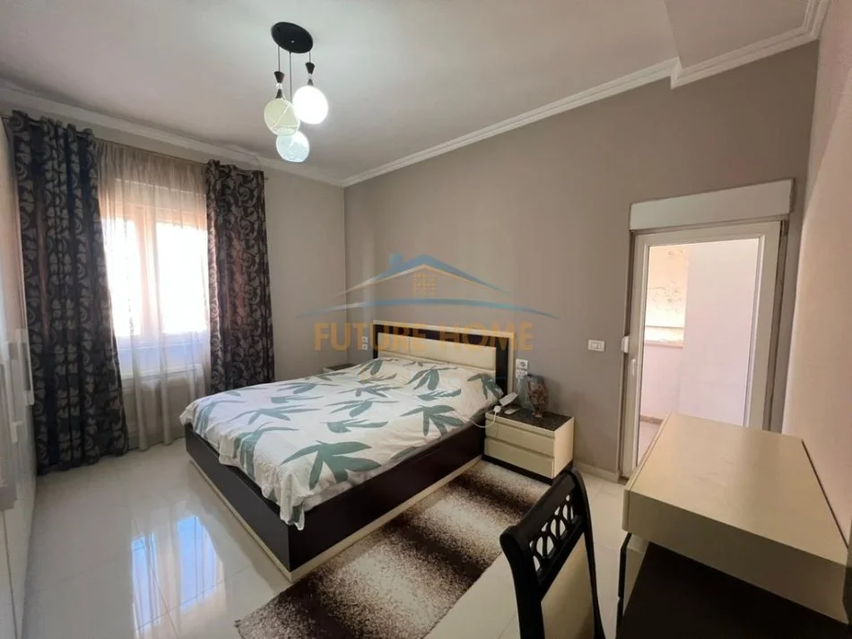 Tirane, jepet me qera apartament 2+1+Ballkon Kati 6, 111 m² 750 € (Bulevardi Gjergj Fishta)