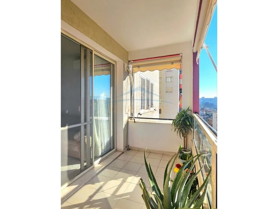 Tirane, shitet apartament 2+1+Ballkon Kati 5, 85 m² 130.000 € 