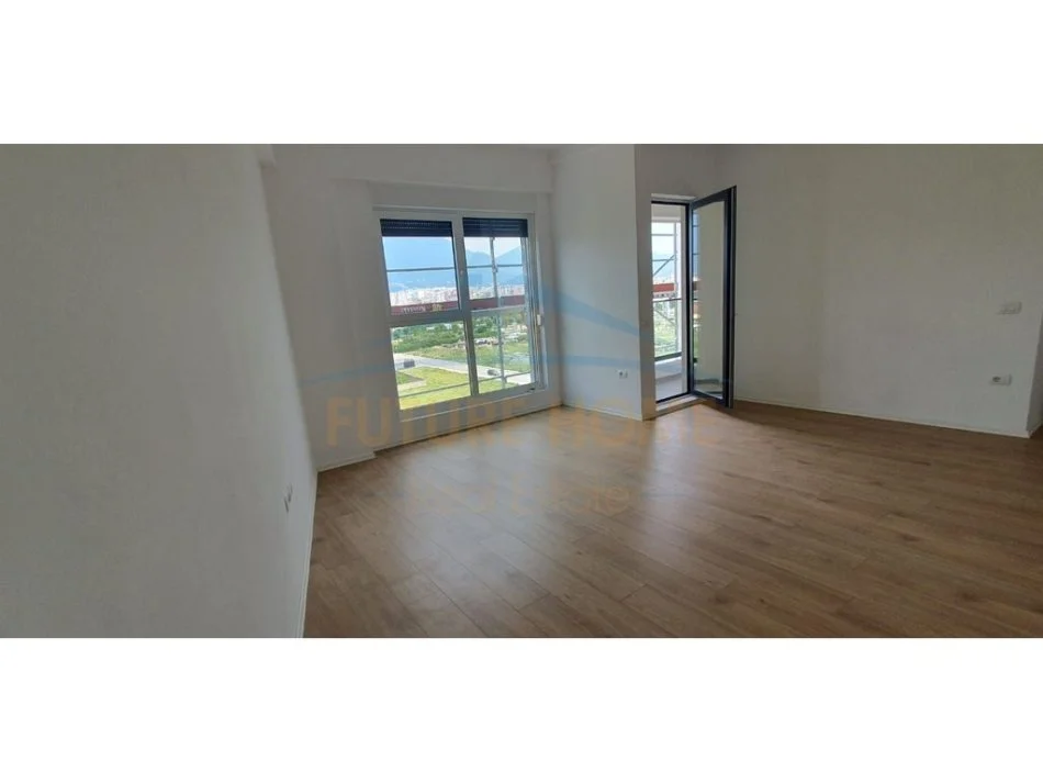 Tirane, jepet me qera apartament 1+1+Ballkon Kati 3, 57 m² 500 € 