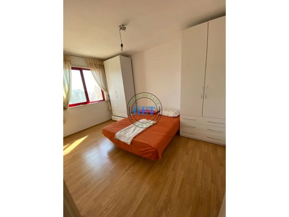 Durres, jepet me qera apartament 3+1+Ballkon Kati 10, 110 m² 500 € 