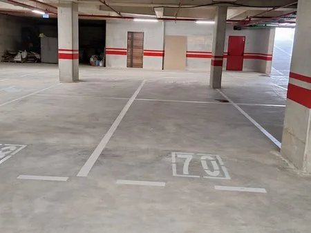 Tirane, shitet garazh | post parkimi Kati -1, 14 m² 33.000 € 