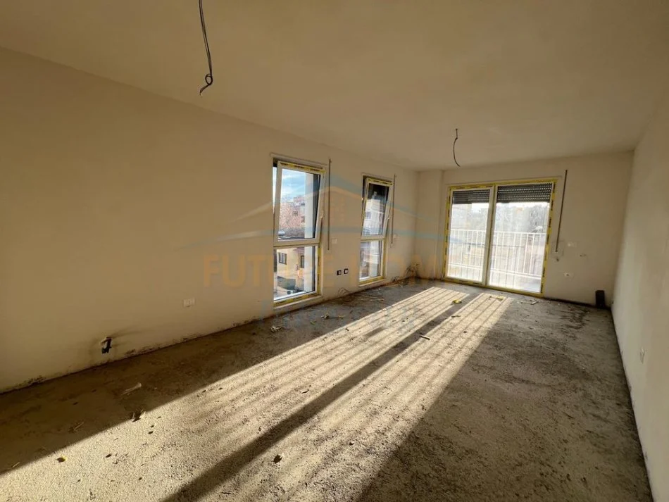 Tirane, shitet apartament 2+1+2+Ballkon Kati 3, 121 m² 251.888 € (Don Bosko)