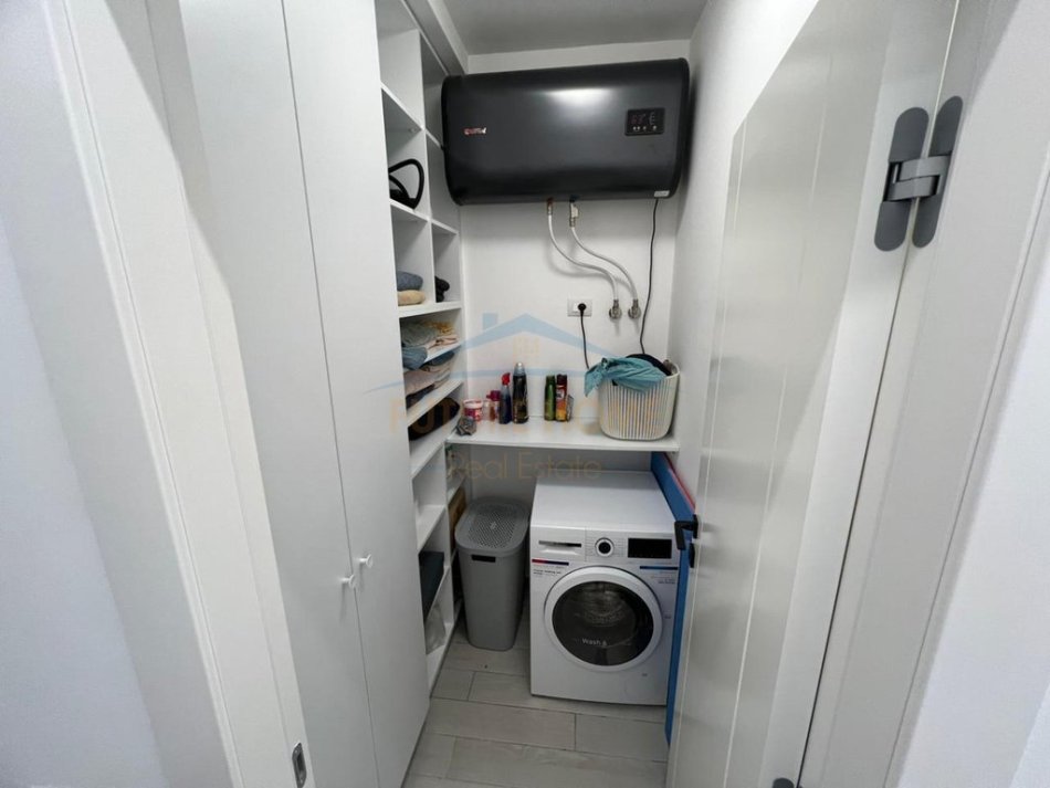 Tirane, shitet apartament 2+1 Kati 2, 119 m² 320.000 € 