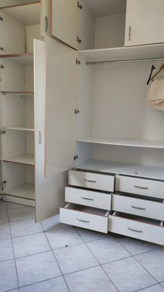 Tirane, jepet me qera Vile 1+1 Kati 1, 400 € 